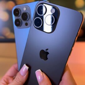 Czym iPhone 15 Pro Max różni się od iPhone 13 Pro Max?🤔

Zapisz sobie ten film na później, żeby wrócić do niego kiedy będziesz rozważać zakup telefonu! 

Oba modele idealne dla fanów dużych ekranów 📱

To co uwzględniłam na filmie to tylko część różnic. iPhone 15 Pro Max wyposażono w wygodną i efektowną Dynamic Island oraz praktyczny przycisk akcji ✅

Który z tych modeli podoba Ci się bardziej? 

Pamiętaj, że kupując iPhone w smartSPOT nie ryzykujesz. Otrzymujesz dwa lata gwarancji na sprzęt, masz też 14 dni na zwrot ❤️

Dziękujemy Wam za ocenę 4.9 na podstawie ponad 5000 potwierdzonych opinii na Zaufane.pl ✨

Jakiego iPhone szukasz? Napisz w komentarzu!